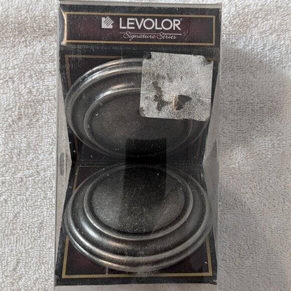 LEVELOR; Pair of Medallion Curtain Holdbacks; Silver Pewter, New - Picture 1 of 4